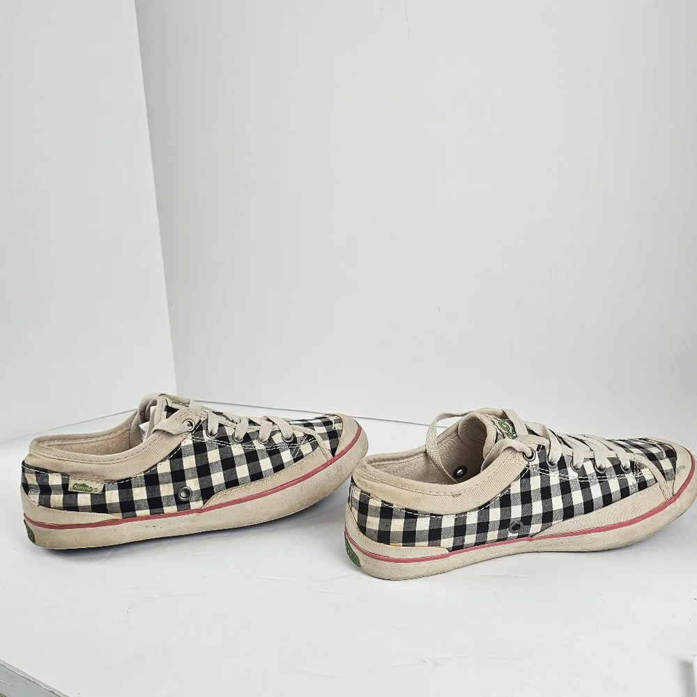 Vintage Eco Sneaks Shoes  Sneakers Black White Plaid Pink Sneakers 7.5‎ Lace Up